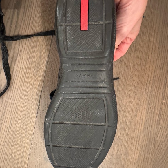 Like new Men’s Prada Sneakers - Picture 2 of 4